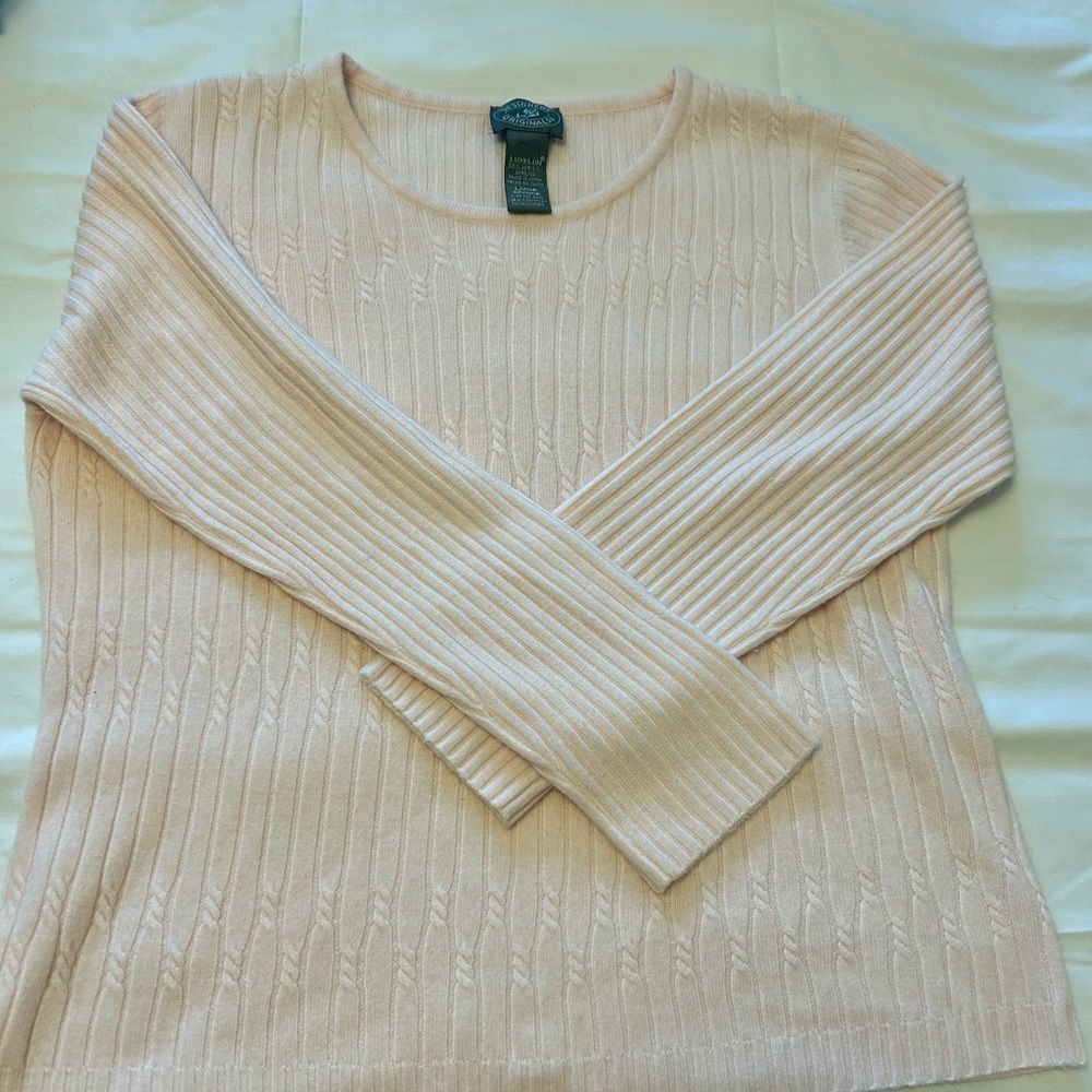 Elegant Light Pink Sweater